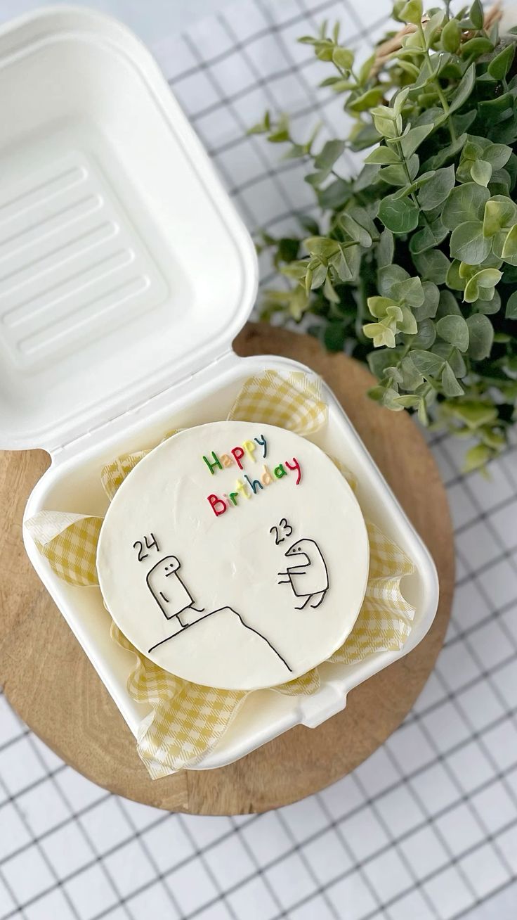 Birthday custom design bento cake