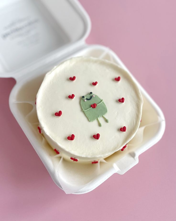 Creative Bento cake design