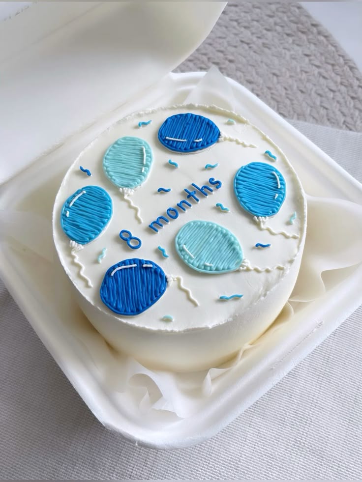 Bento cake for 8 months