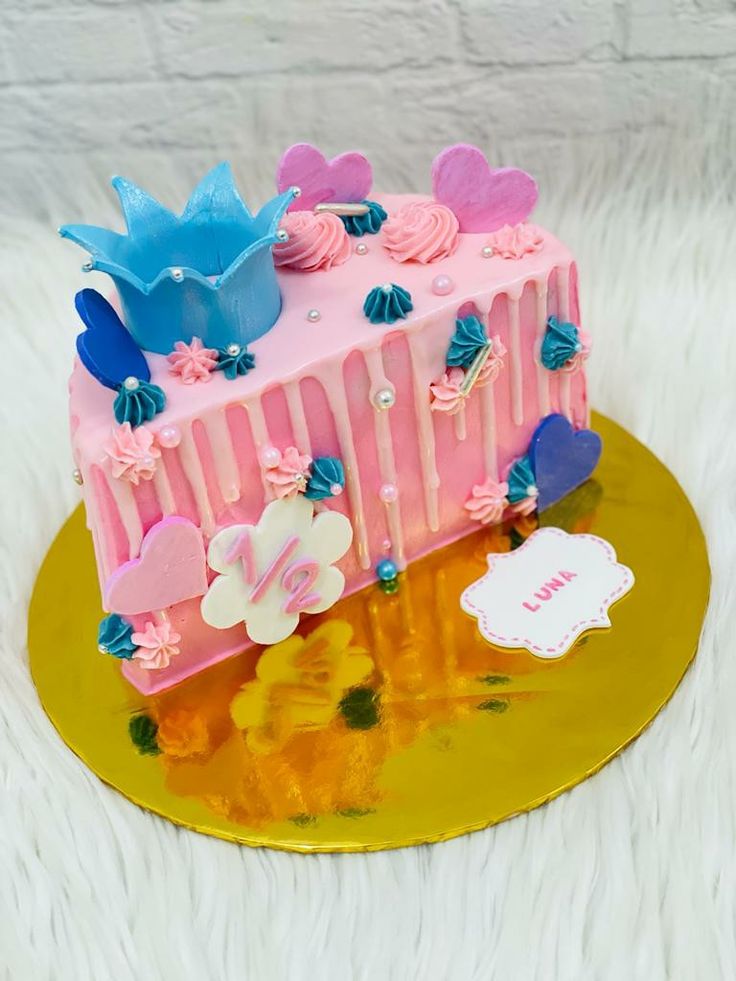 6 Months Birthday Cake (80)
