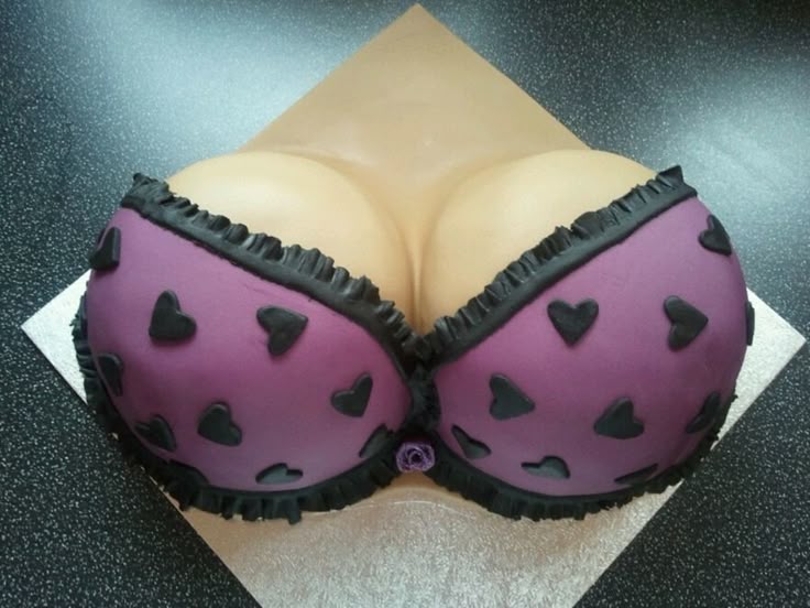 Bachelor Party Cake design (24)