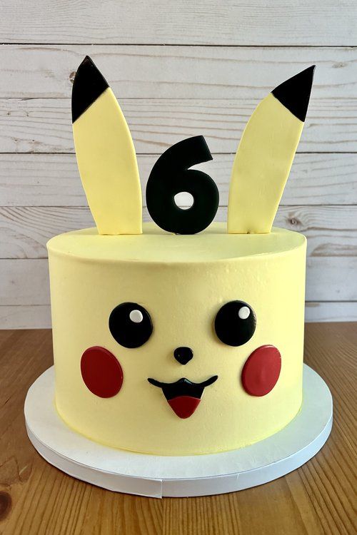 Cartoon theme cakes design ( 45 )