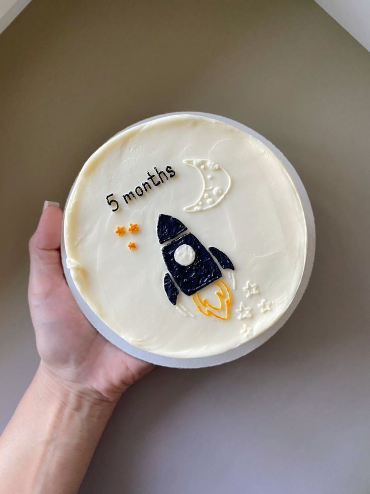 Space design bento cake