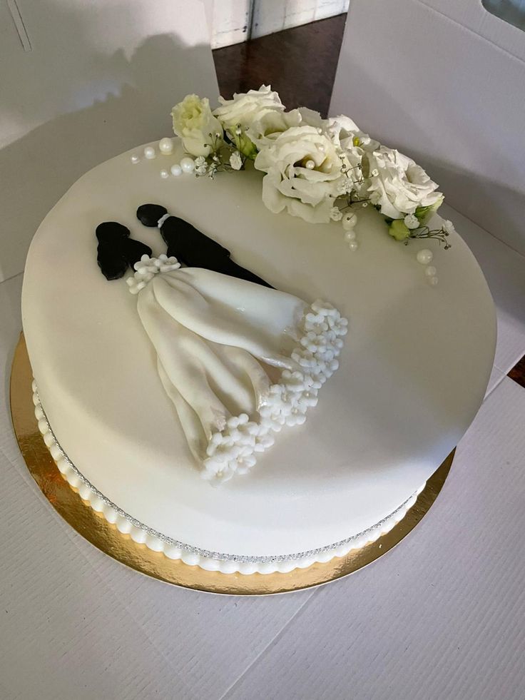 50th Anniversary cake design ( 13 )