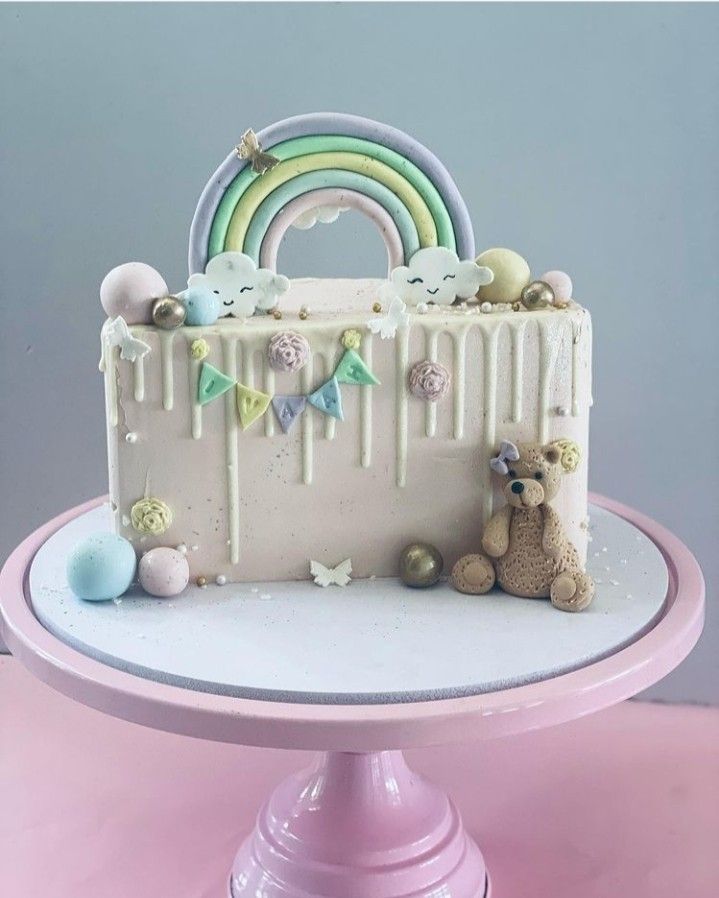 6 Months Birthday Cake (51)