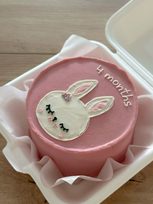 4 months birthday cake