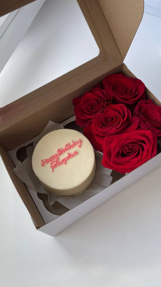 Bento cake with fresh red roses combo