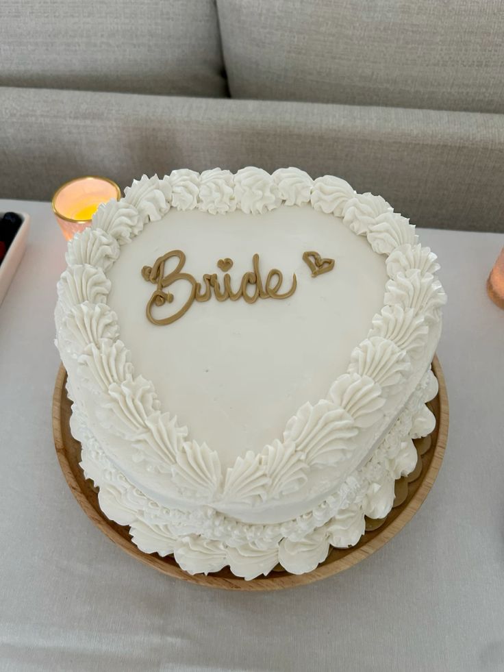 Bride to be cake design ( 24 )
