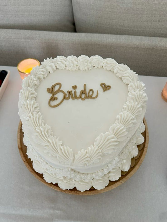 Bride to be cake design ( 24 )
