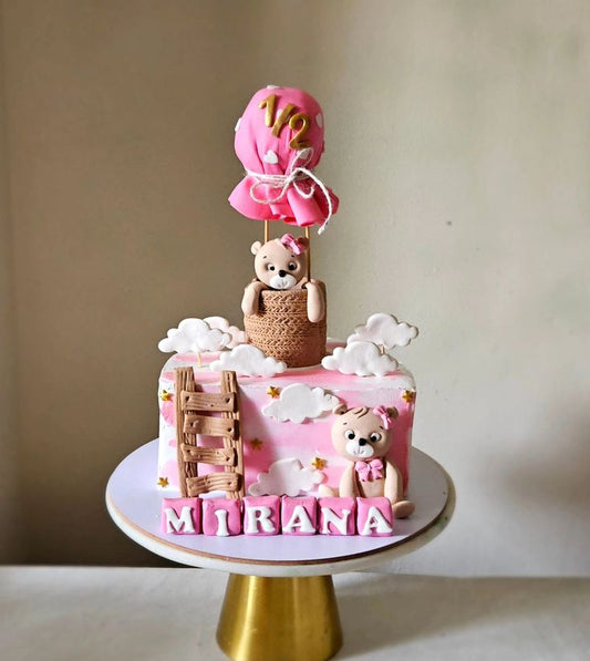 6 Months Birthday Cake (66)