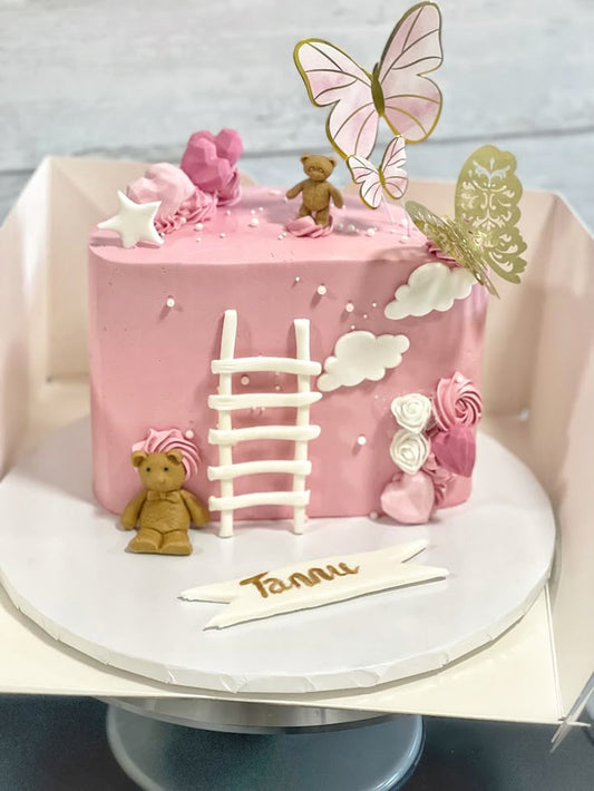 6 Months Birthday Cake (48)