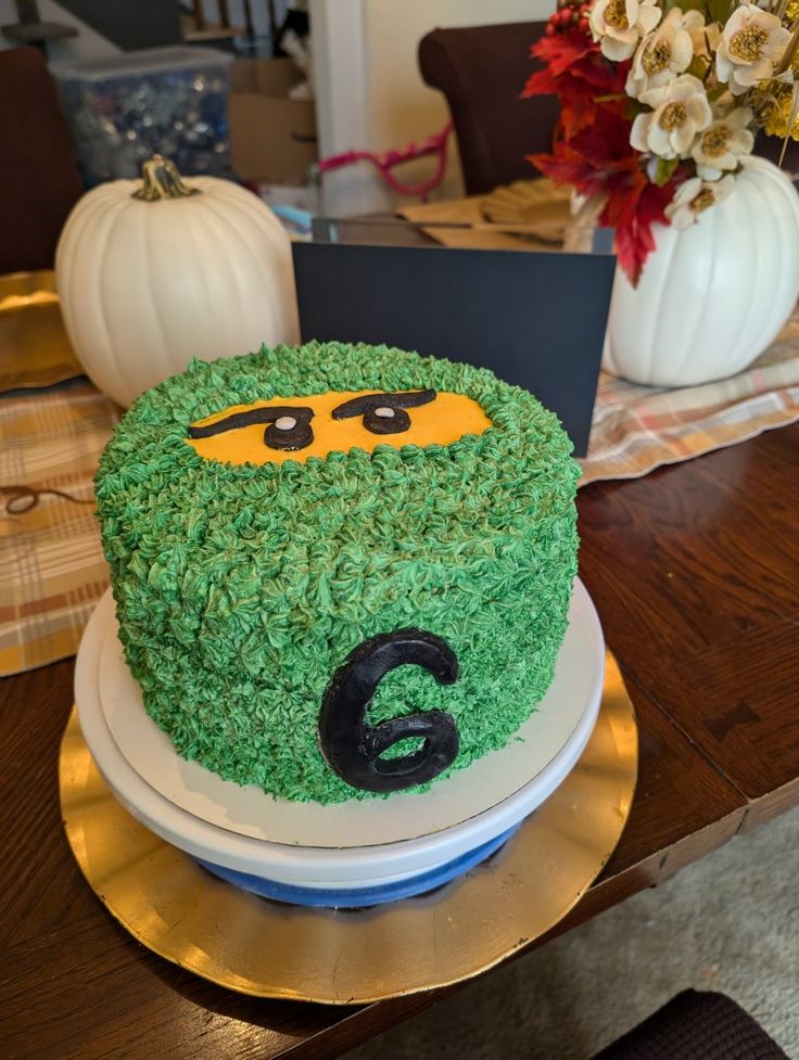 Cartoon theme cakes design ( 36 )