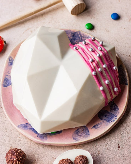 Pinata Cake (1kg)