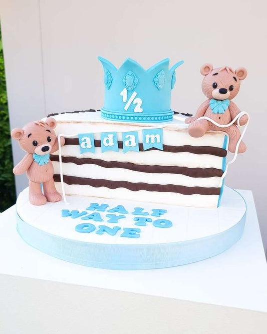 6 Months Birthday Cake (86)
