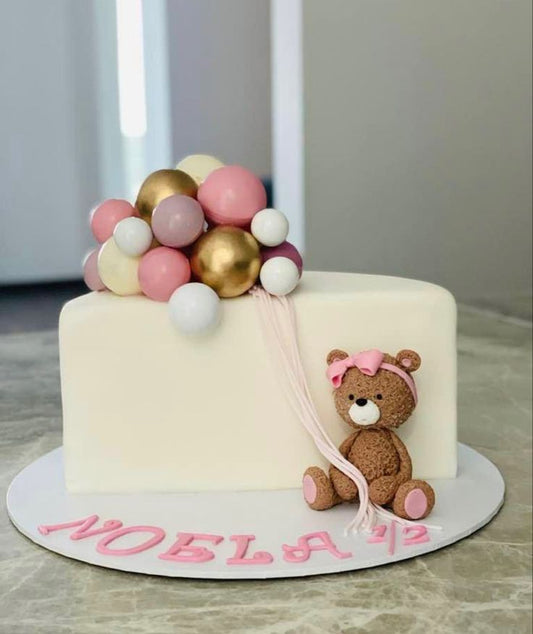6 Months Birthday Cake (44)