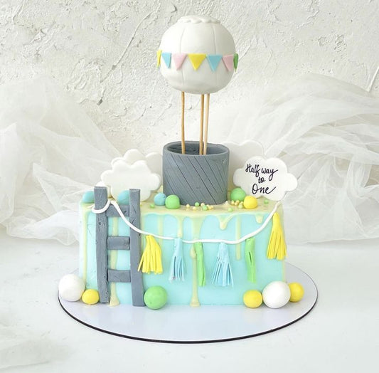 6 Months Birthday Cake (77)