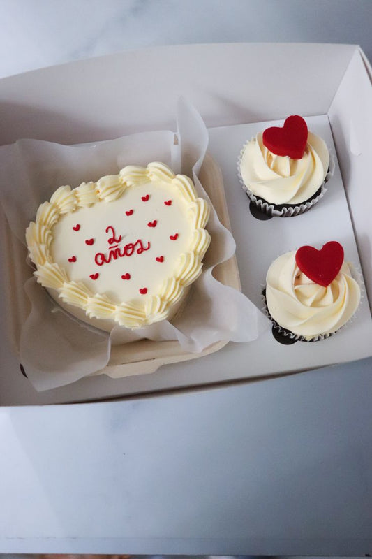 A Slice of Heaven: Bento Cake 2 Cupcakes