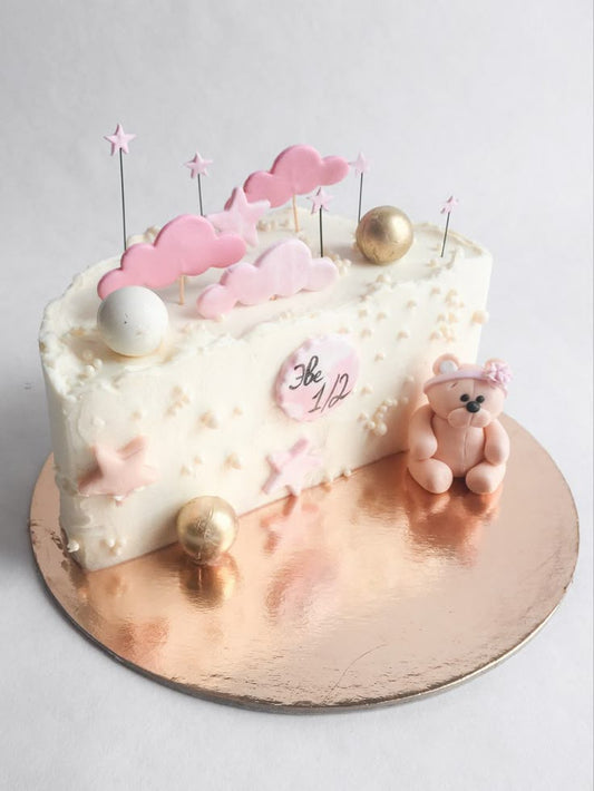 6 Months Birthday Cake (42)